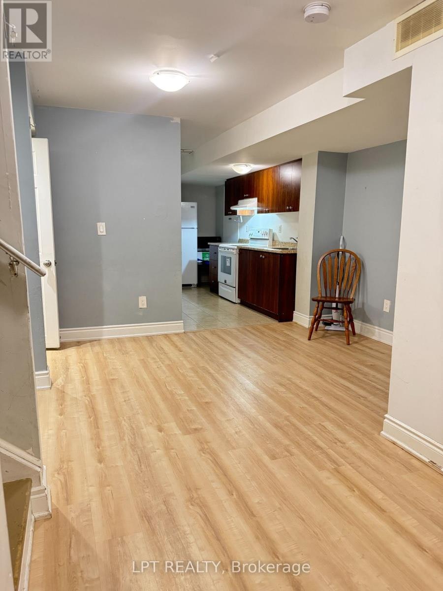 BASEMENT-3304 Sunlight Street, Mississauga, ON, L5M 0G8 - 16