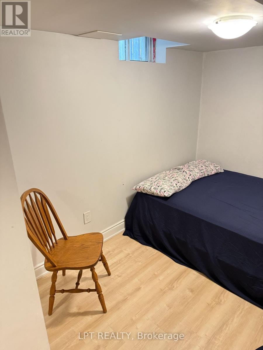 BASEMENT-3304 Sunlight Street, Mississauga, ON, L5M 0G8 - 27