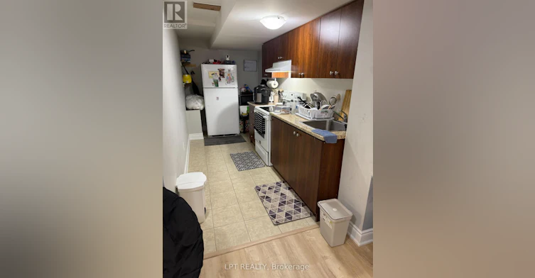 BASEMENT-3304 Sunlight Street, Mississauga, ON, L5M 0G8 - 32