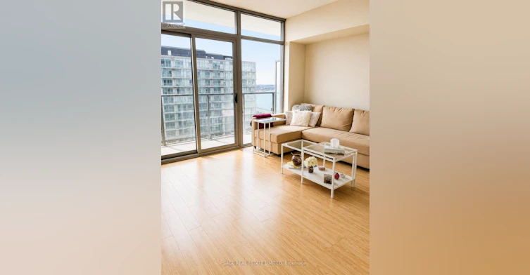 2712-105 The Queensway, Toronto, ON, M6S 5B5 - 2