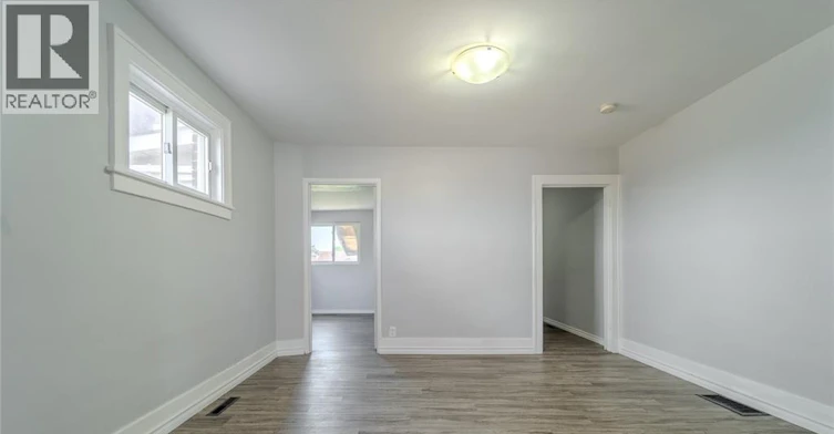 1124 Mercer Street, Windsor, ON, N9A 1N9 - 9