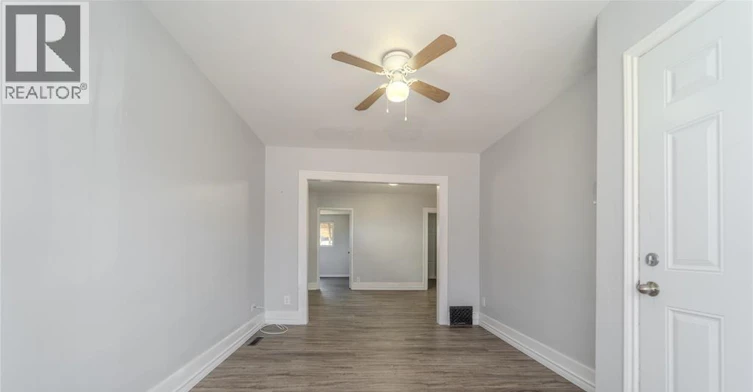 1124 Mercer Street, Windsor, ON, N9A 1N9 - 8