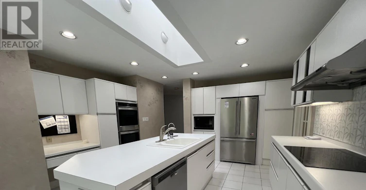 58 Heathcote Avenue, Toronto, ON, M2L 1Z1 - 9