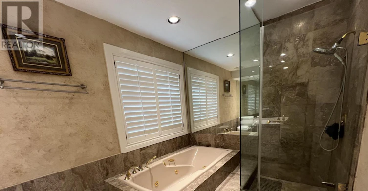 58 Heathcote Avenue, Toronto, ON, M2L 1Z1 - 16