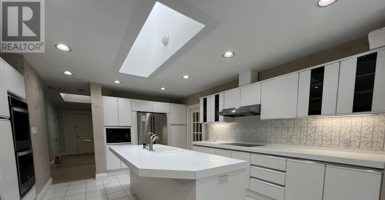 58 Heathcote Avenue, Toronto, ON, M2L 1Z1 - 8