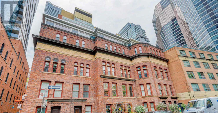 810-11 St Joseph Street, Toronto, ON, M4Y 3G4