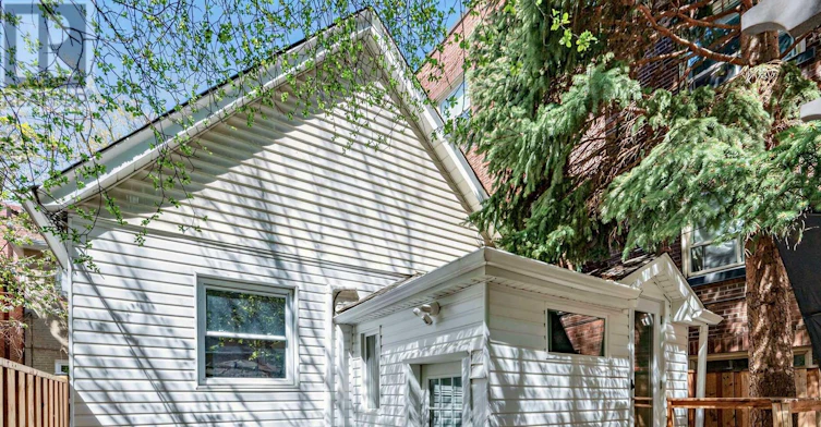 29 Raglan Avenue, Toronto, ON, M6C 2K7