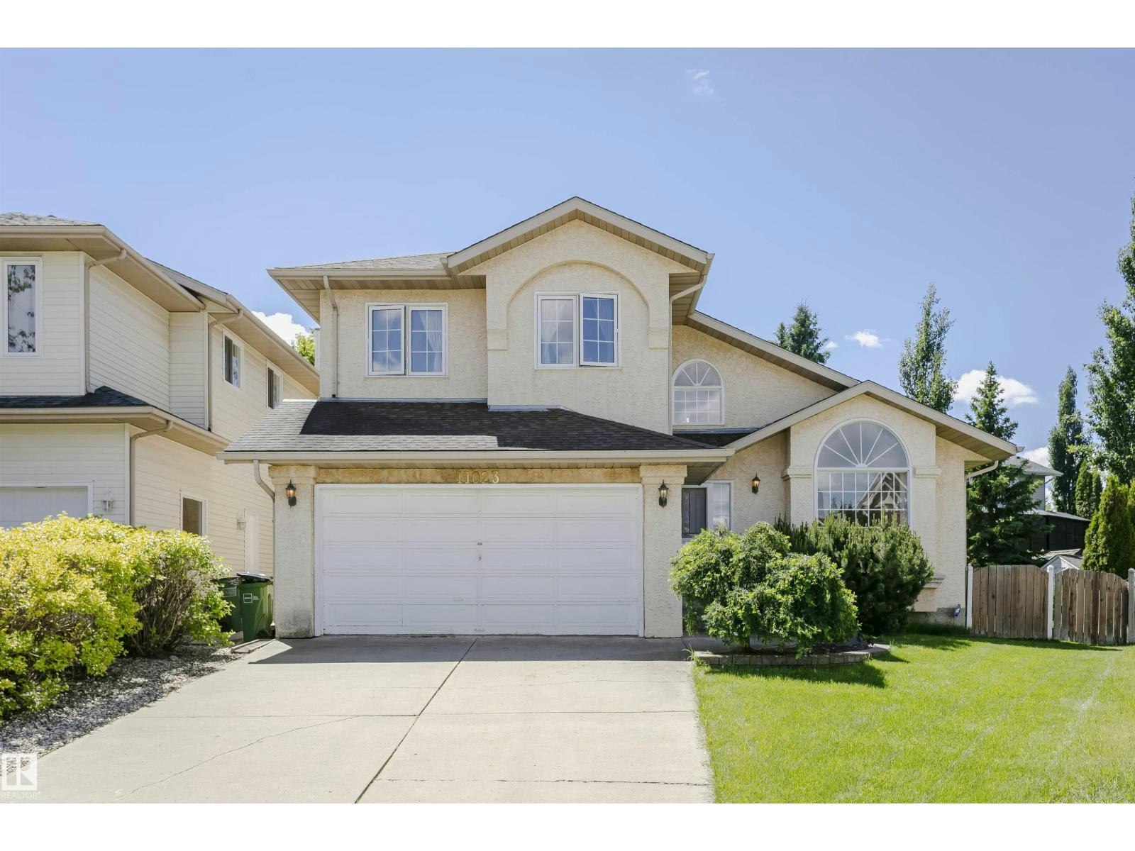 11023 11a Avenue NW, Edmonton, AB, T6J 6M6