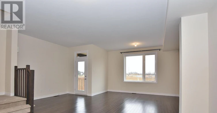 30 Rookie Crescent, Ottawa, ON, K2V 0R9 - 4