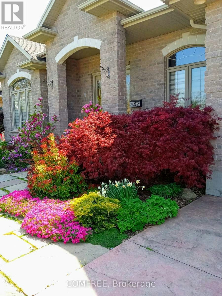 35 Tanya Drive, Southwest Middlesex, ON, N0L 1M0