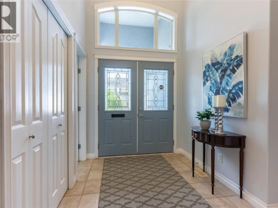 3727 Overlander Drive - 4
