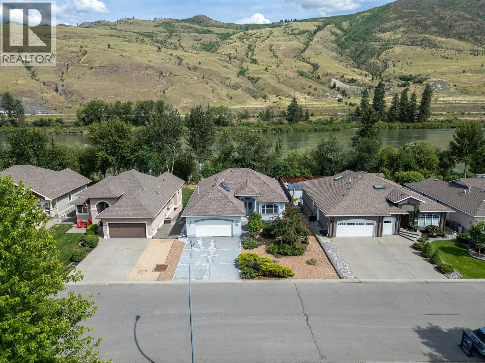 3727 Overlander Drive, Kamloops, BC, V2B 8M4 - 38