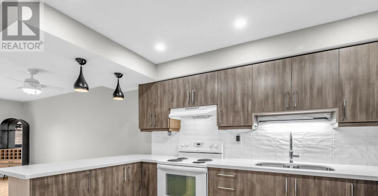 3-880 Broadview Avenue, Toronto, ON, M4K 2R1 - 5