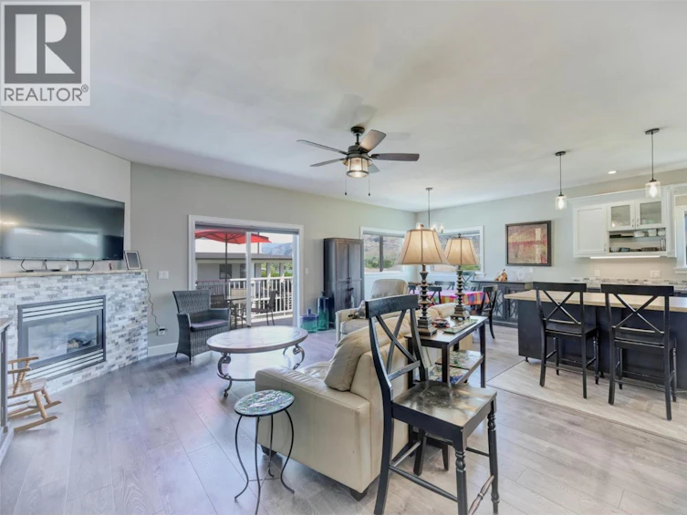 6950 Cabernet Place, Oliver, BC, V0H 1T4 - 8