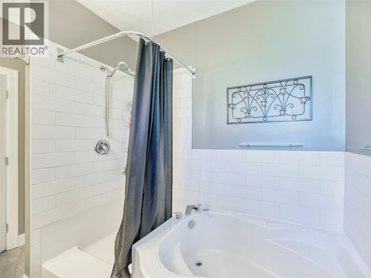 6950 Cabernet Place, Oliver, BC, V0H 1T4 - 17