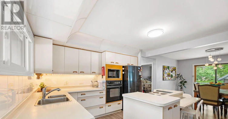 879 Pleasant Park Road, Ottawa, ON, K1G 1Z1 - 17