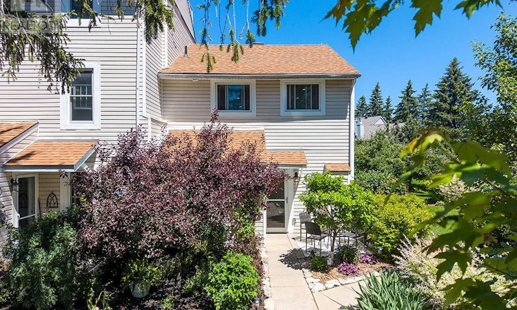 58-127 Alfred Street W