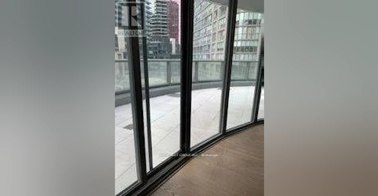 404-11 Wellesley Street, Toronto, ON, M4Y 1E8 - 2