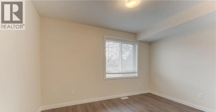 2-487 East Avenue, Kitchener, ON, N2H 0A8 - 20