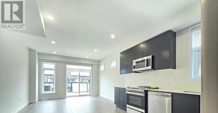8 Liam Foudy Court, Toronto, ON, M1P 0G3 - 10