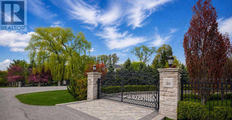 29 Riverside Boulevard W, Vaughan, ON, L4J 1H4 - 29