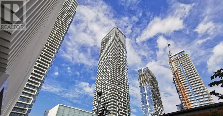 5601-950 Portage Parkway, Vaughan, ON, L4K 0J7