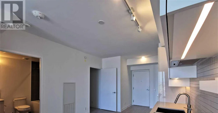 5601-950 Portage Parkway, Vaughan, ON, L4K 0J7 - 6
