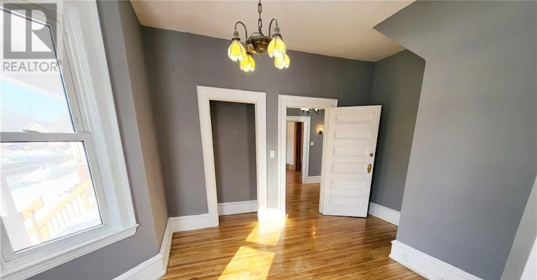 FRONT-406 Algonquin Avenue, North Bay, ON, P1B 4W5 - 5