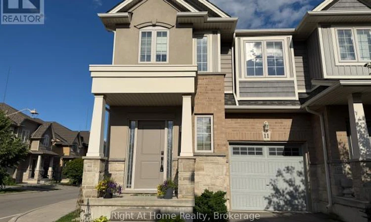 11 White Star Lane