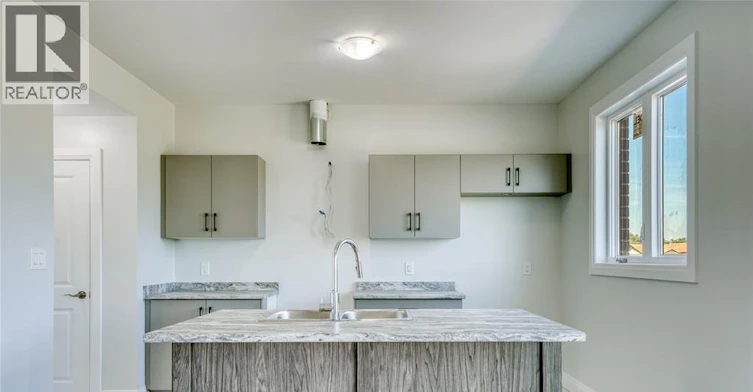 104 Eagle Street, Leamington, ON, N8H 0G5 - 7
