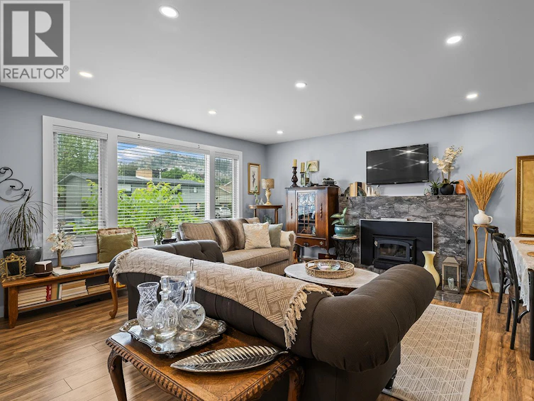 951 Kennedy Street, Kelowna, BC, V1Y 4E9 - 24
