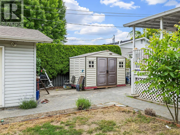 951 Kennedy Street, Kelowna, BC, V1Y 4E9 - 12