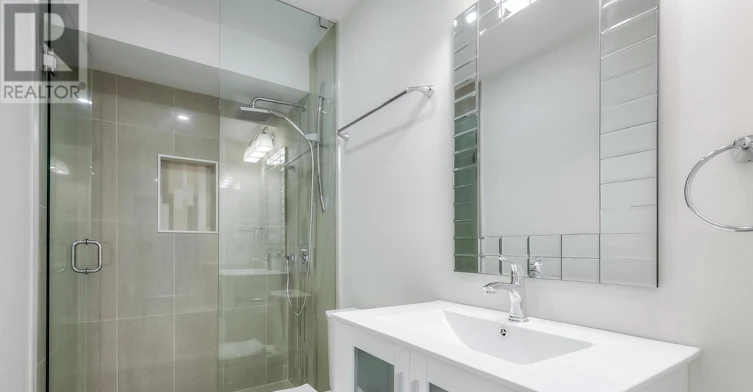 MAIN-36 Yore Road, Toronto, ON, M6M 1W5 - 12