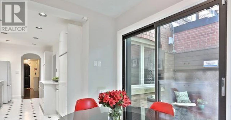 262 Castlefield Avenue, Toronto, ON, M4R 1G7 - 5