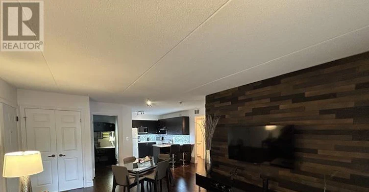 220-2030 Cleaver Avenue, Burlington, ON, L7M 4C3