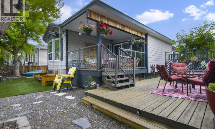 132-2035 Boucherie Road