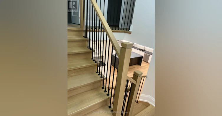 1088 Casson Avenue, Mississauga, ON, L5E 1H6 - 11