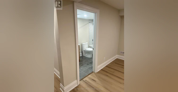 1088 Casson Avenue, Mississauga, ON, L5E 1H6 - 13