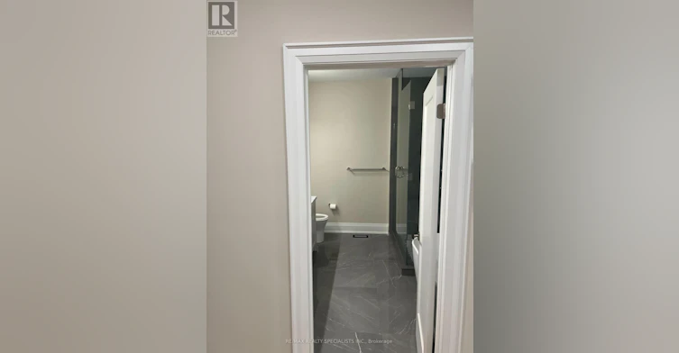 1088 Casson Avenue, Mississauga, ON, L5E 1H6 - 10