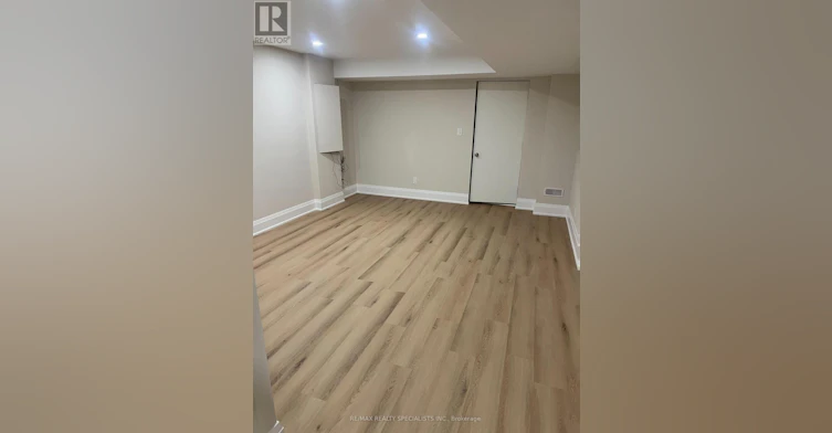 1088 Casson Avenue, Mississauga, ON, L5E 1H6 - 12