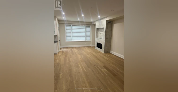 1088 Casson Avenue, Mississauga, ON, L5E 1H6 - 2