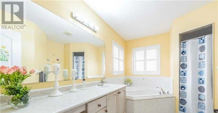 MAIN FL-529 Staines Road, Toronto, ON, M1X 2B4 - 12