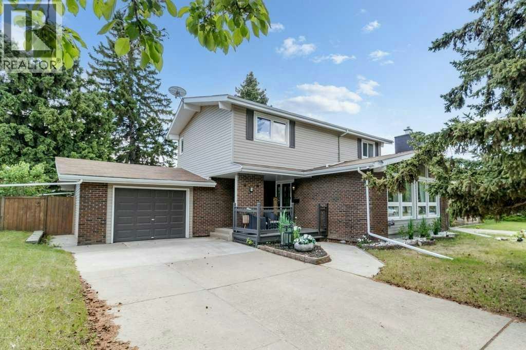 5 Selkirk Boulevard, Red Deer, AB, T4N 0G1