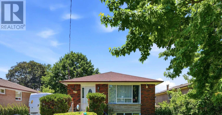 BSMT-18 Gloaming Drive, Toronto, ON, M1E 2Z3