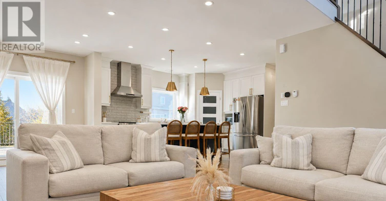305 Moonlight Drive, Russell, ON, K4R 0L1 - 4