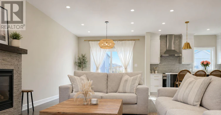 305 Moonlight Drive, Russell, ON, K4R 0L1 - 3