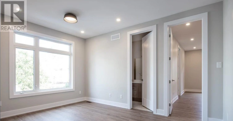 2928 Ahearn Avenue, Ottawa, ON, K2B 6Z9 - 9