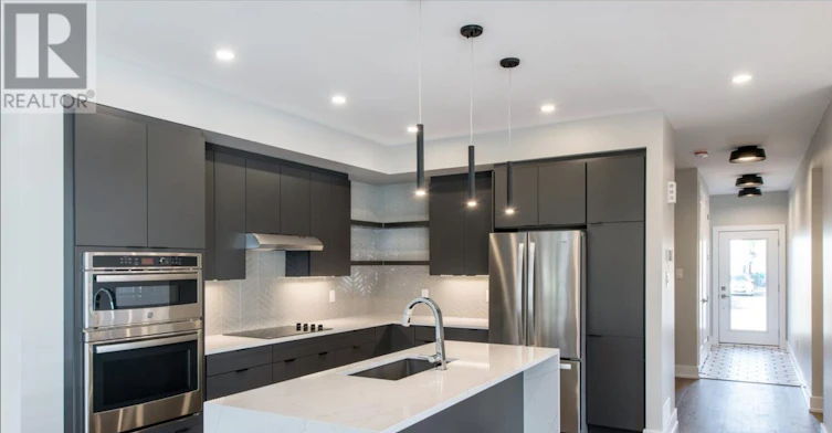 2928 Ahearn Avenue, Ottawa, ON, K2B 6Z9 - 3