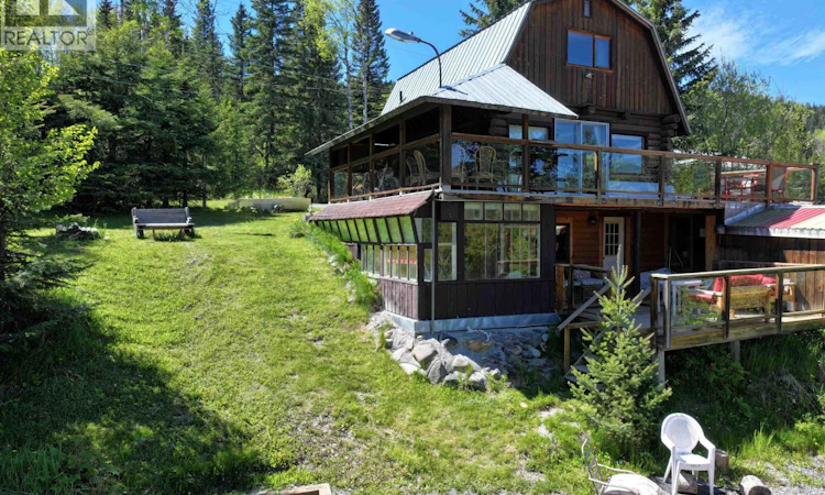 5889 Mahood Lake Road