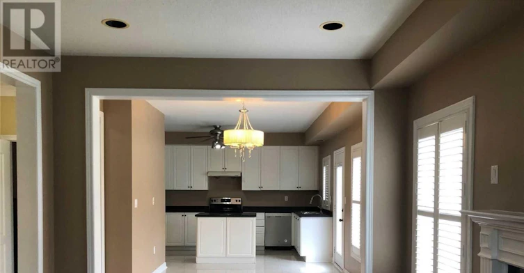 24 Yoho Avenue, Richmond Hill, ON, L4S 2J4 - 7